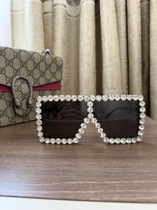 Елегантни очила