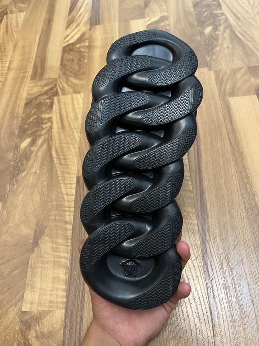 Versace chain reaction lightning