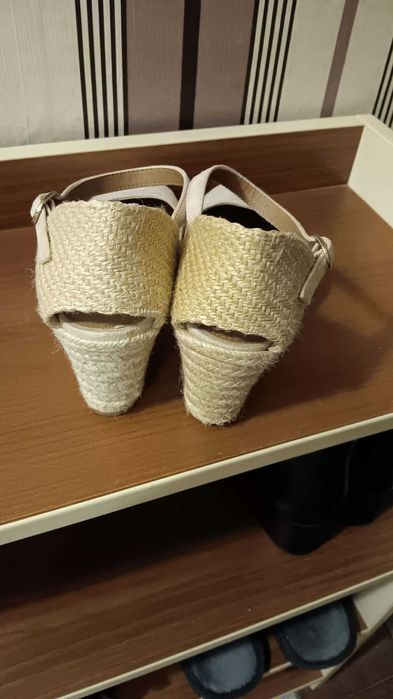 Обувки H&M отлично състояние