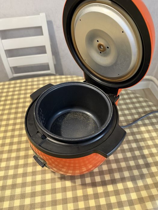 Рисоварка Cuchen a 0401 оранжевый
