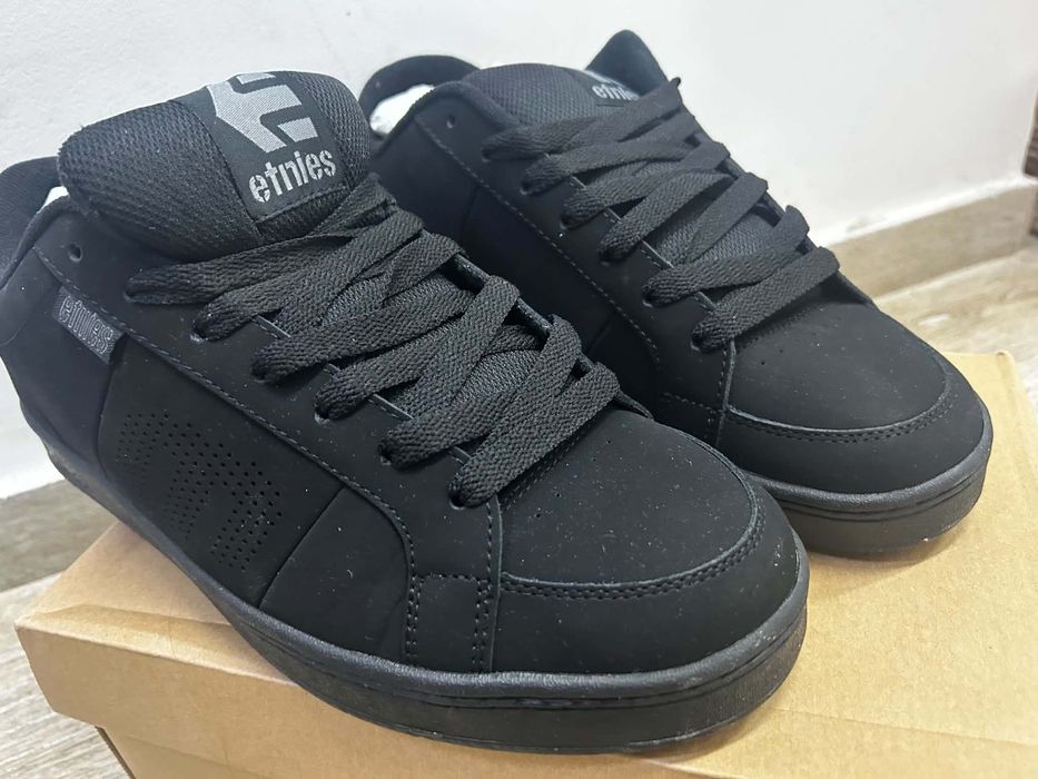 Etnies 45 ти номер