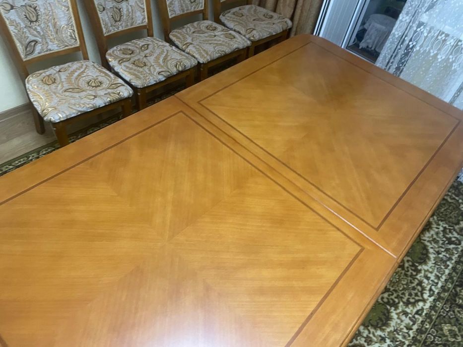 Продам стол и стулья