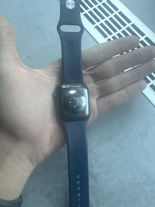 Продаю Apple Watch