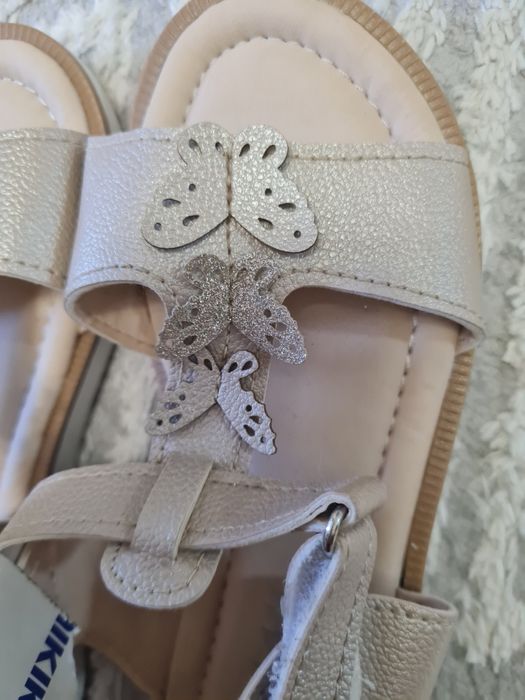 Босоножки. Сандалии детские