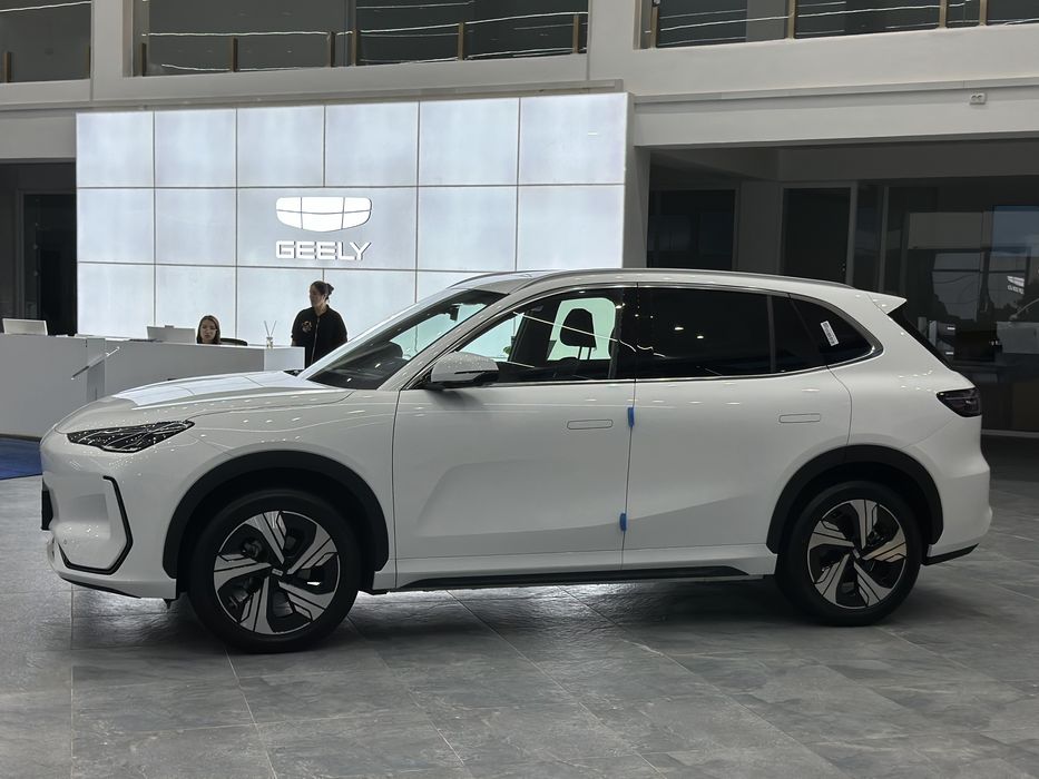 Geely ex5 Ev, toliq elekt 590 km zapas xod