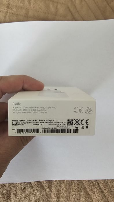 Зарядка на iphone usb-c 20W