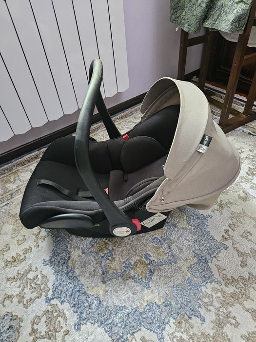 Продаётся  автокресло