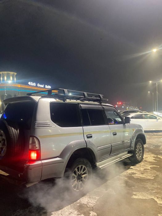 Toyota Land Cruiser Prado 90