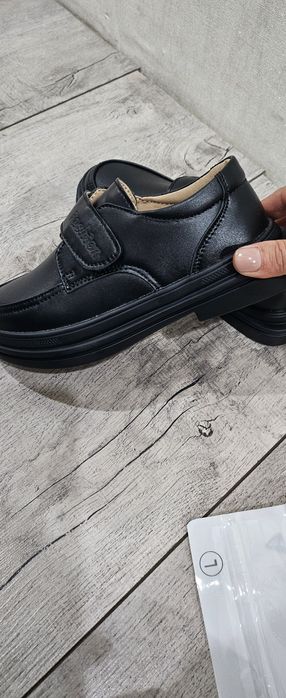 Продам туфли детские