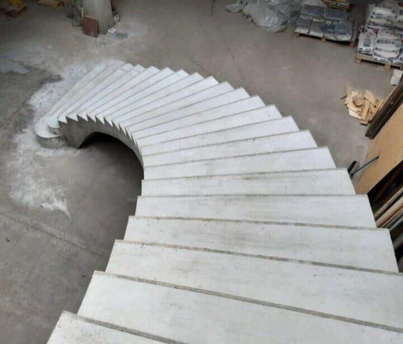 Бетонные монолитные лестницы