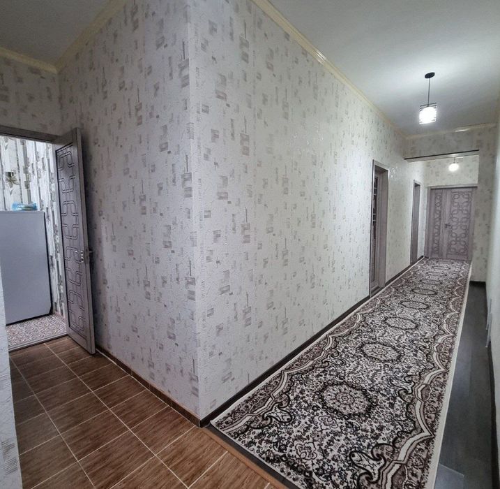 FARG'ONA SHAXAR frunze massiv sayohat yonida yangi g'shtlik uy sotilad