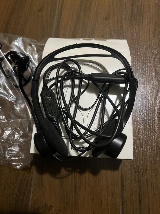 Слушалки Logitech