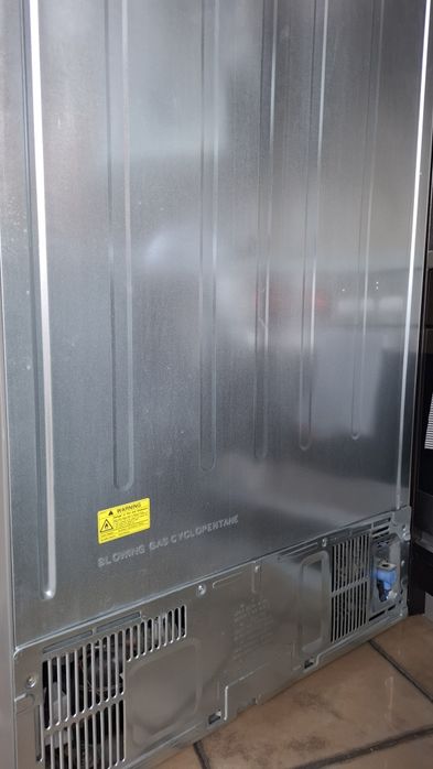 Хладилник LG двукрилен