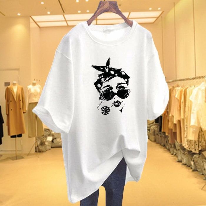 Продам женскую футболку