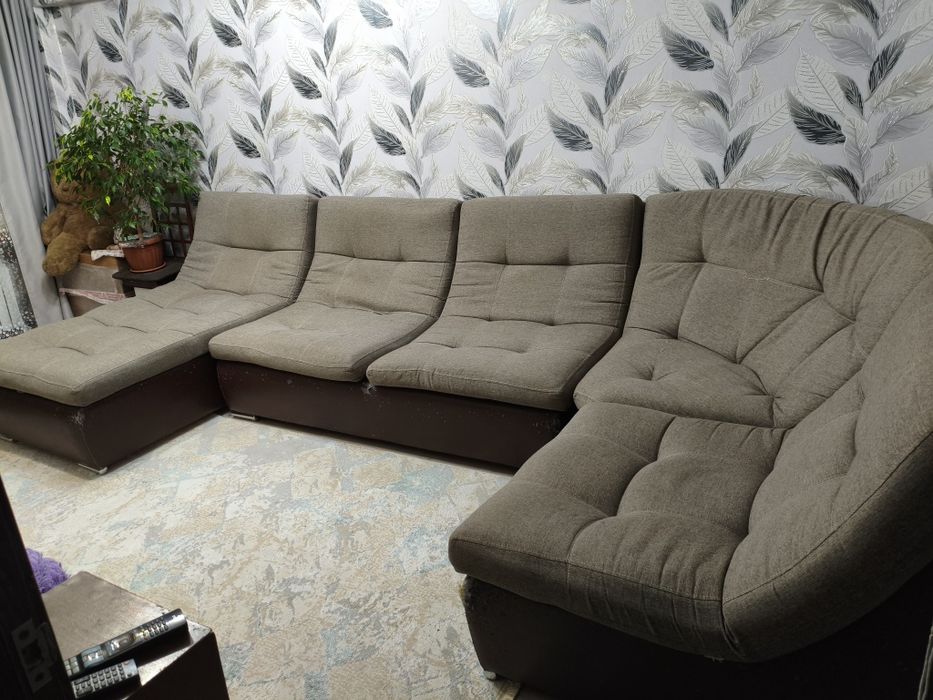 Продам диван срочно цена 20000