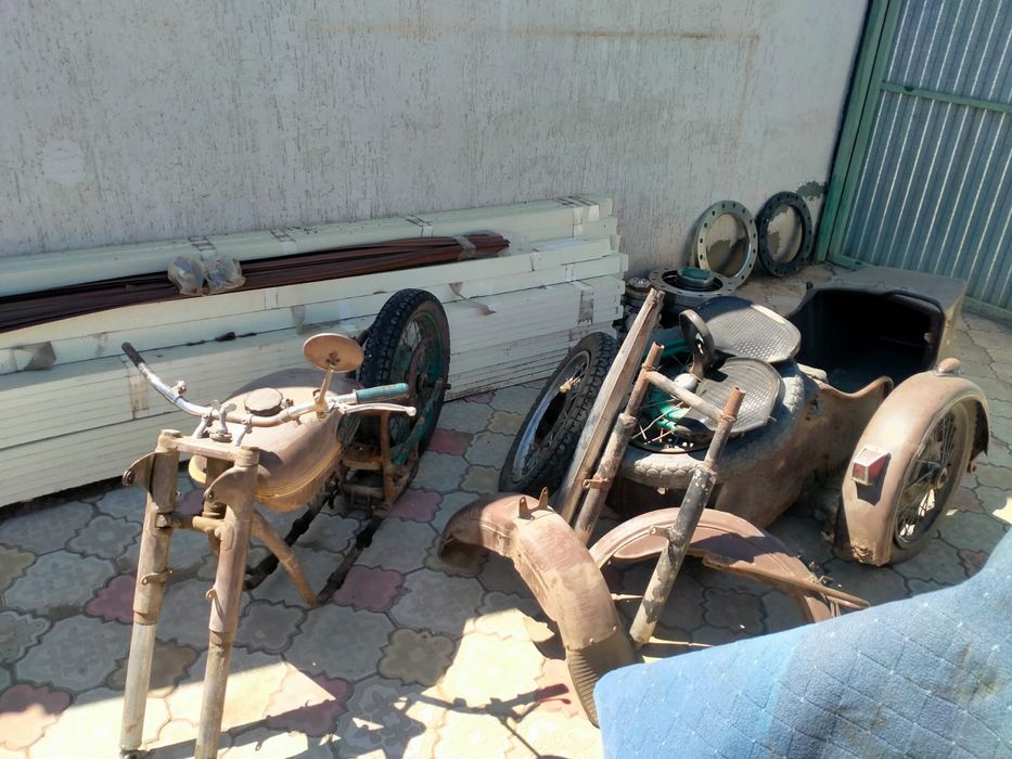 Продам запчасти на мотоцикл Урал