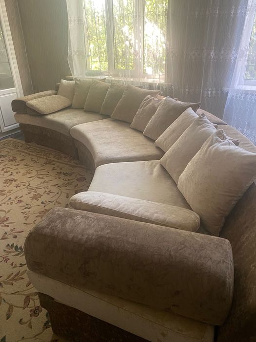 Продам диван полукруглый б/у