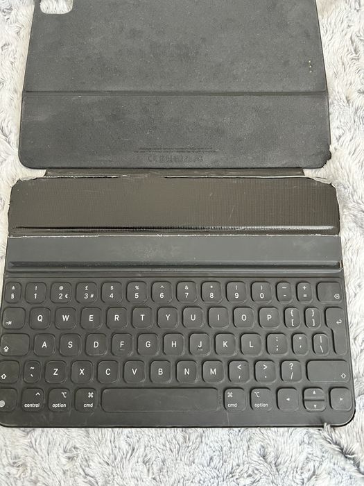 11-inch Apple Smart Keyboard Folio