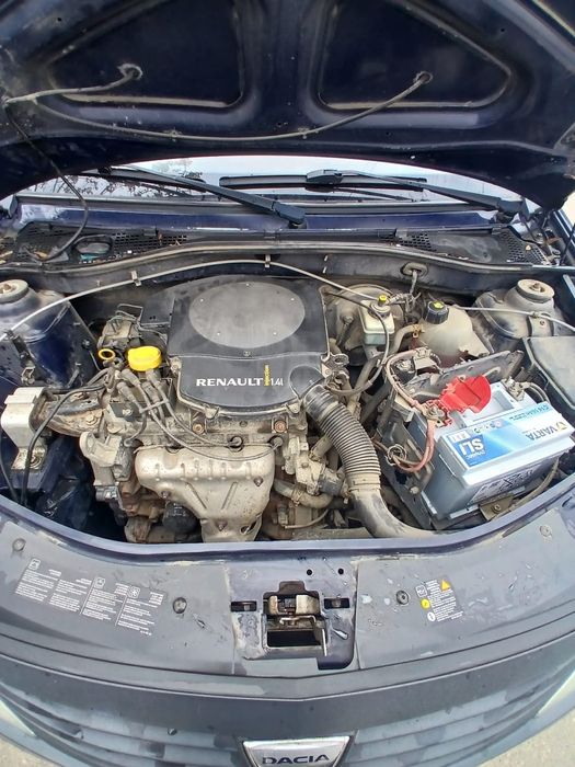 Vând Dacia Logan  1.4