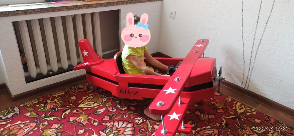 Продается самолёт из дерева авторская работа.