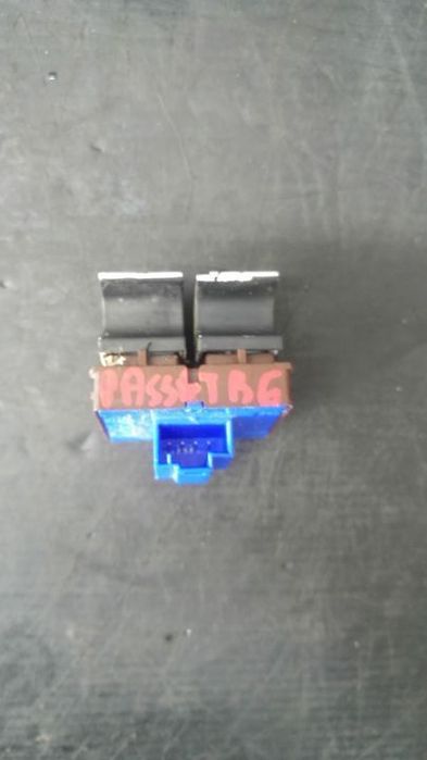 Buton deschidere rezervor capota spate vw passat b6 3c0959903