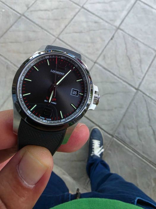 Longines Conquest V.H.P quartz 43mm