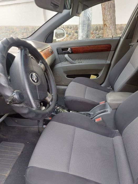 Ласетти 1,6. Цвет белый.