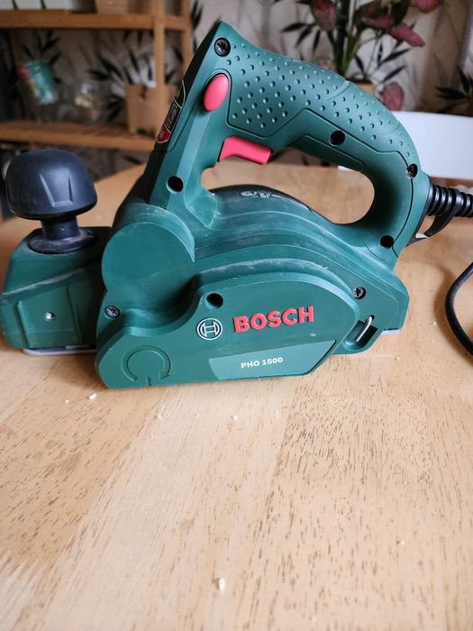 Шлифовальная машинка BOsch pho1500
