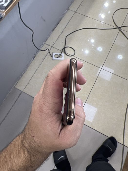 Iphone xs gold ideal holatda