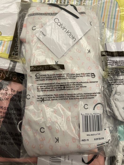 Calvin Klein. Комплект из США. 16 вещей: боди, слиперы, штаны.. 6-12м