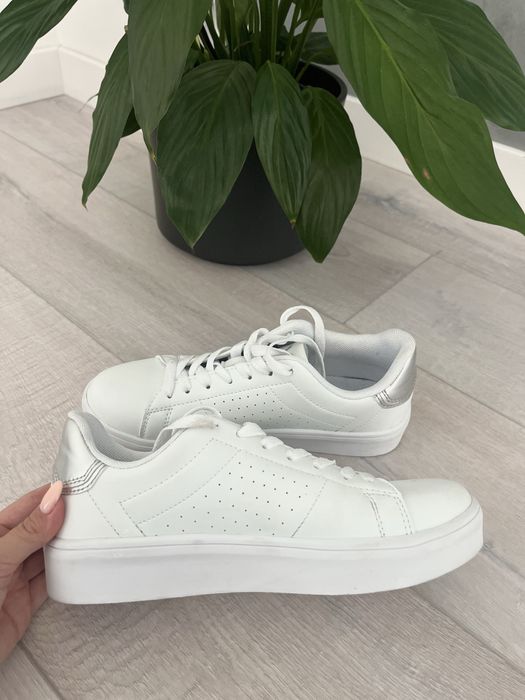 Adidași/Tenişi casual albi damă Vty mărimea 37