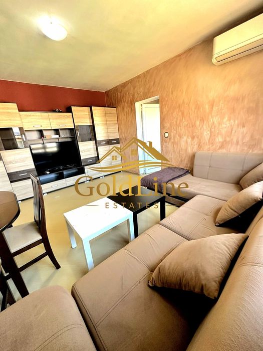 Двустаен апартамент до НБУ