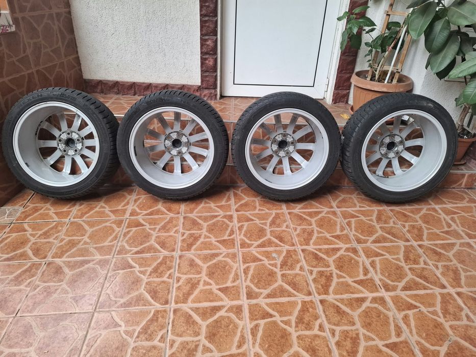 Set 4 Jante Aliaj VW Golf 7 R-Line Dijon R17 + Anvelope Iarnă Nexen 225/45 R17 DOT 2022 (Profil 6.5-7mm)