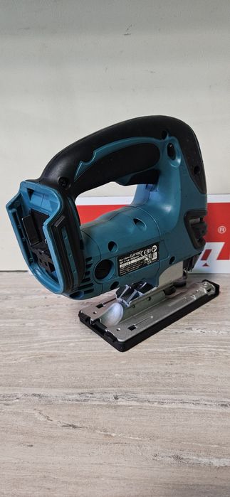 Makita Зеге DJV180 18V.