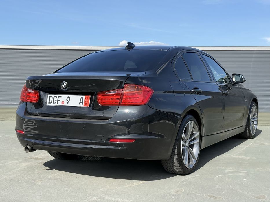 BMW seria 3 F30 Edition Sport 320 d 184 CP 2013 Xenon Piele Navi Jante