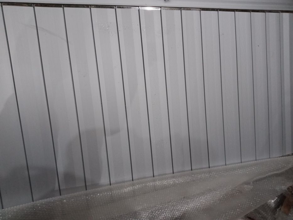 Жалюзи регулируемые , алюминиевые