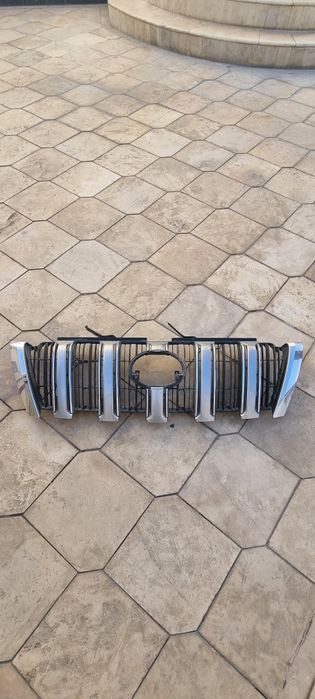 Капот крило фары