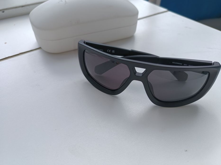 CALVIN KLEIN JEANS
Унисекс слънчеви очила Wrap