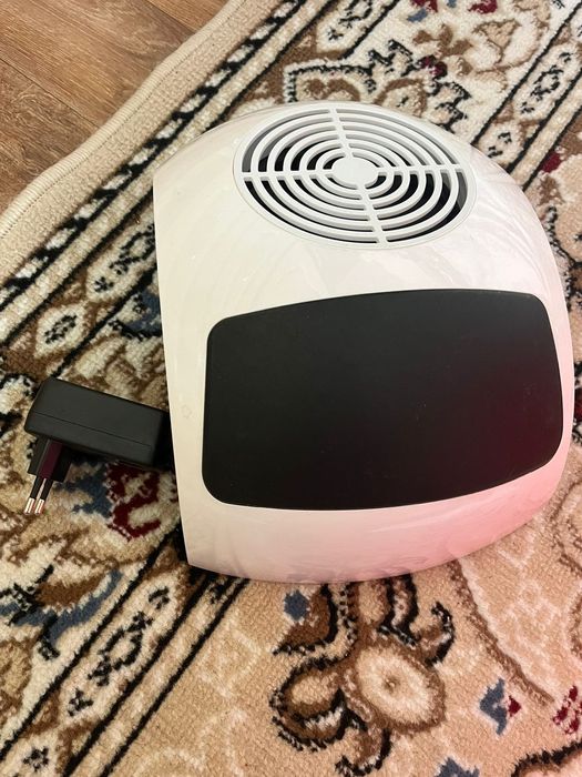 Апарат для маникюра