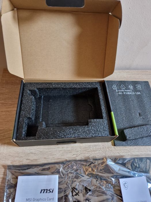 Cutie MSI ventus black rtx 4060