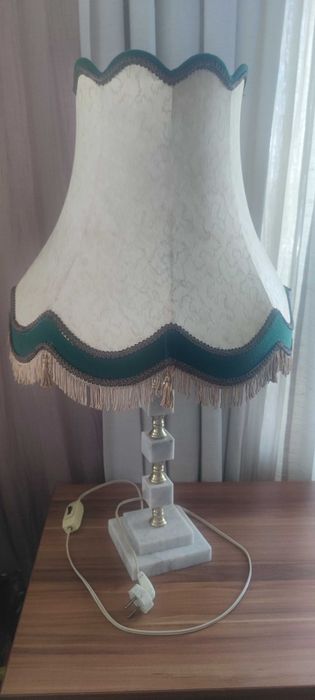 Стара интериорна лампа