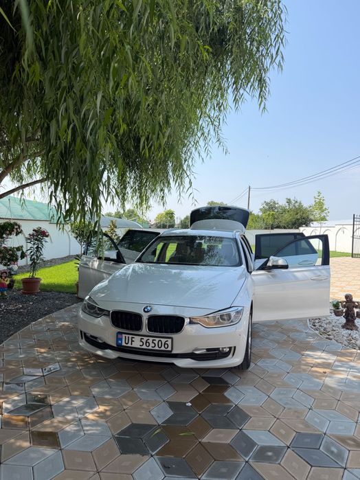 Vând BMW 320 D an 08-10-2012