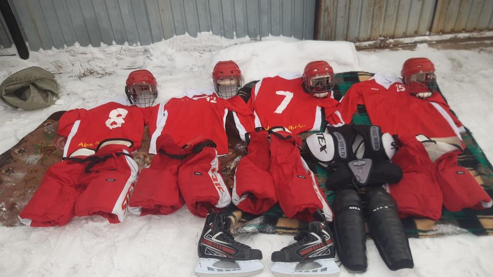 Продается Хоккейная форма