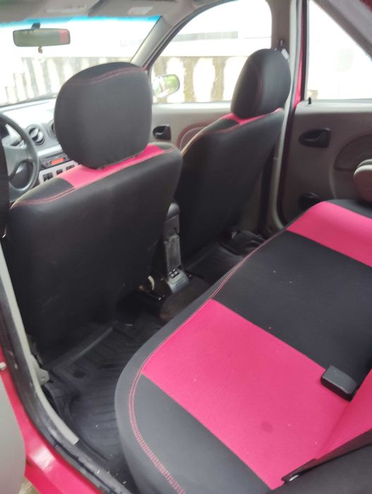 LOGAN 1,4 MPI Laureate +, 2007