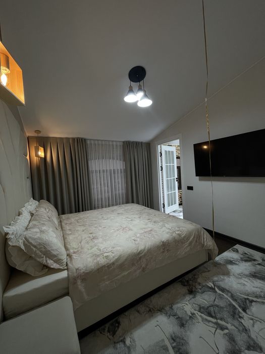 Вокзал 2 Хона Люкс Мансарда с лифтом