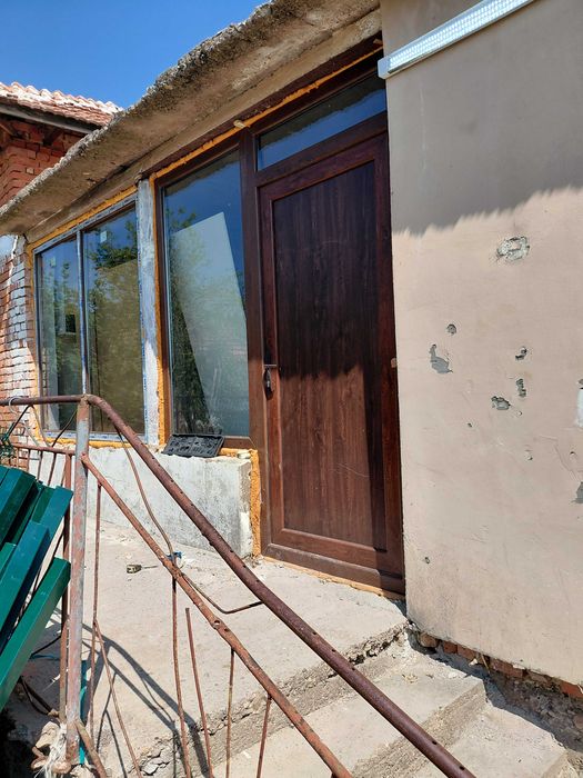 Къща в село Смирненски продава се