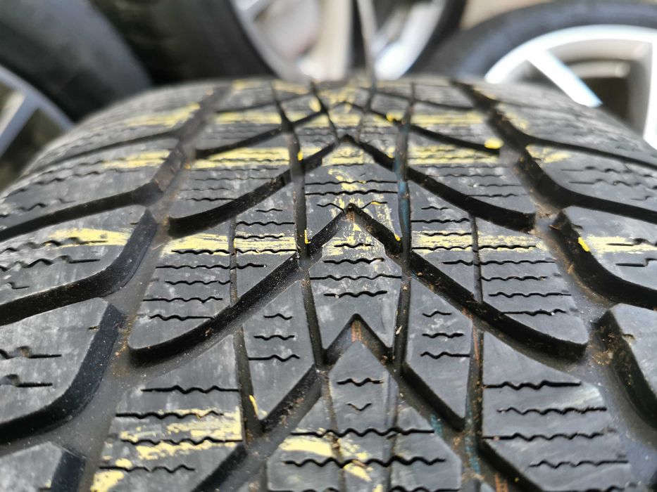 Jante Originale BMW seria 5 G30/G31 . R 17 cu anvelope de iarna