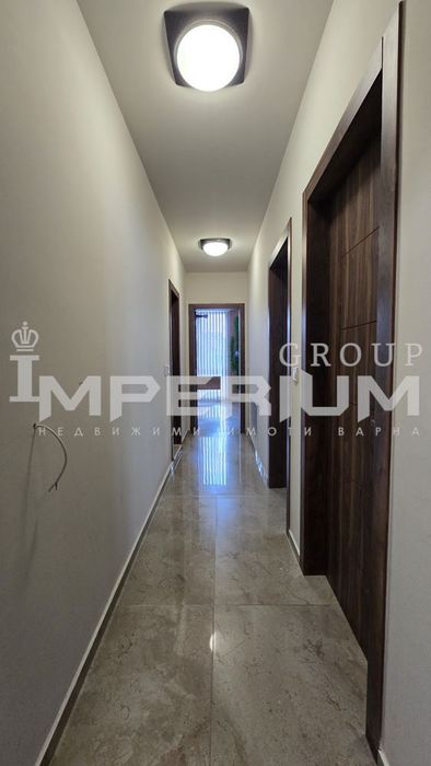 ТОП ЛОКАЦИЯ! Обзаведен офис под наем в района на кв. Левски, гр. Варн