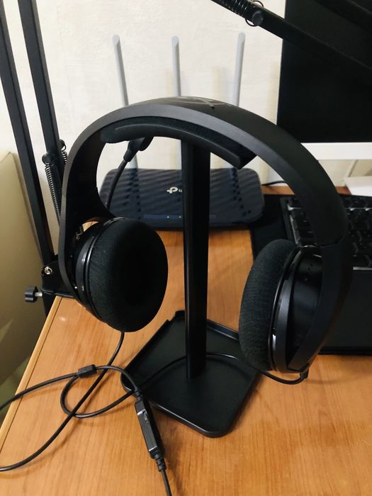 Продам наушники HyperX stinker core,