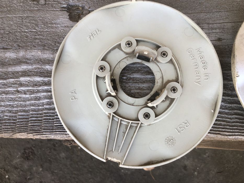 VW Transporter T3  Гума 155 15 Семперит капачки джанти rial